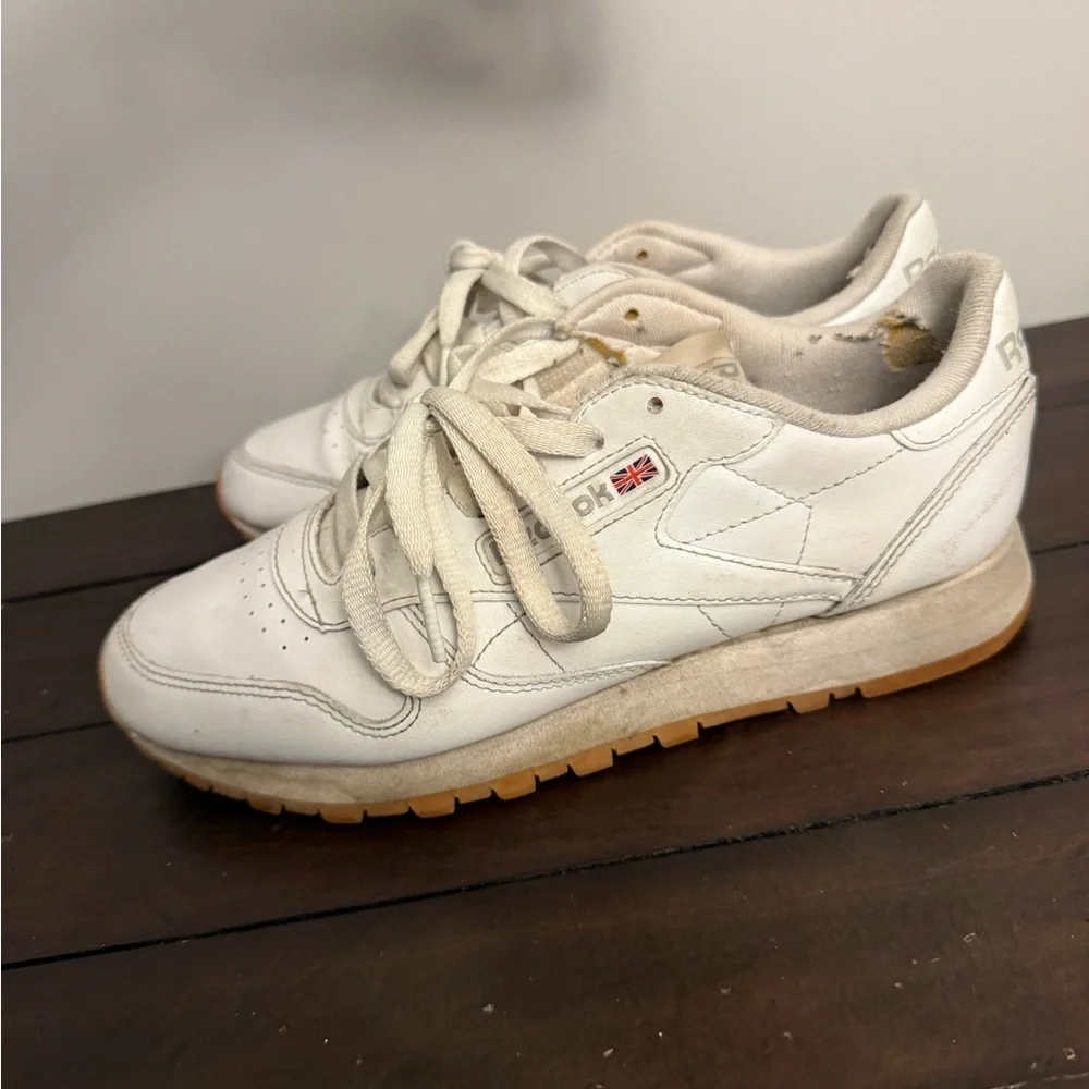 Reebok Classic Leather White Gum Sole Sneakers — Women’s 8